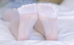 袜啵啵｜稚雨白丝加固写真 page 2